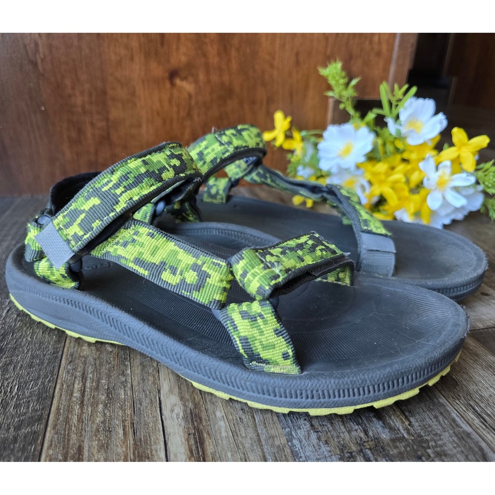 Teva Women's Wave Green Size 5 Camouflage Hiking Water‎ Sports Sandals #6294